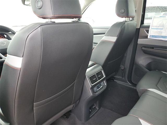 new 2026 Volkswagen Atlas car, priced at $47,118