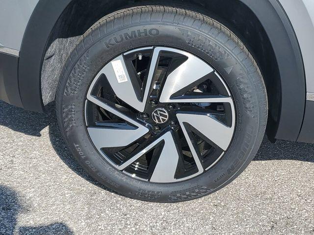 new 2026 Volkswagen Atlas car, priced at $49,128
