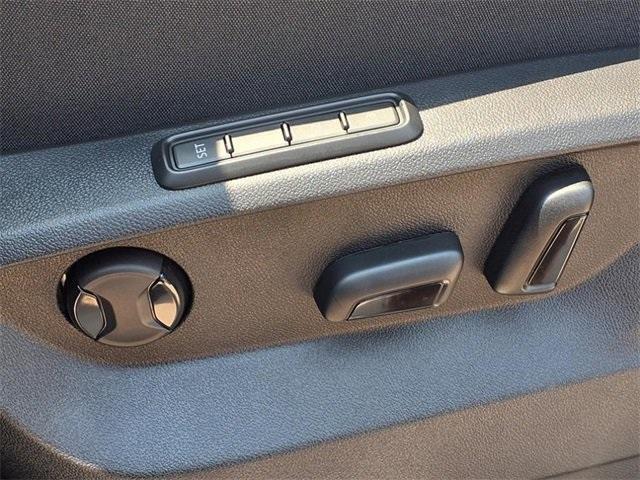 new 2025 Volkswagen Atlas car, priced at $43,756