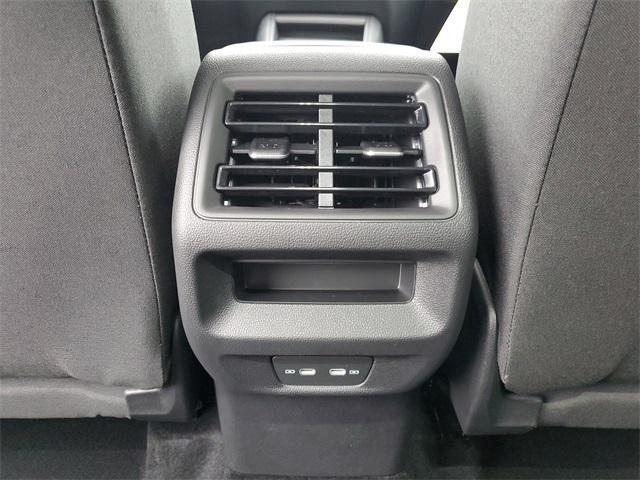 new 2026 Volkswagen Tiguan car, priced at $33,187