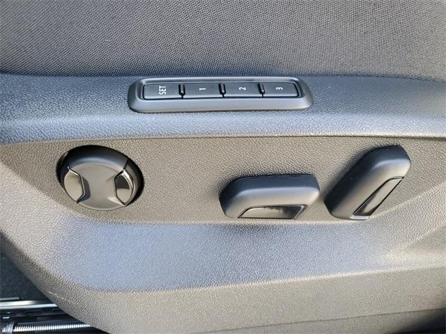 new 2026 Volkswagen Atlas car, priced at $49,388