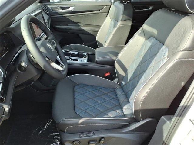 new 2026 Volkswagen Atlas Cross Sport car, priced at $51,932