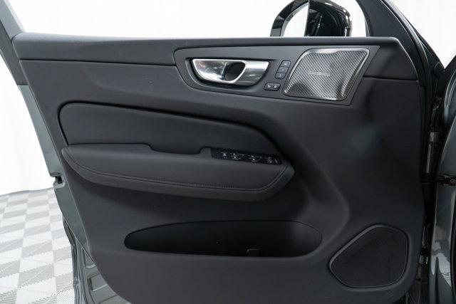 new 2026 Volvo XC60 car, priced at $59,375