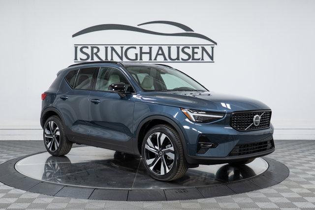 new 2026 Volvo XC40 car, priced at $53,975