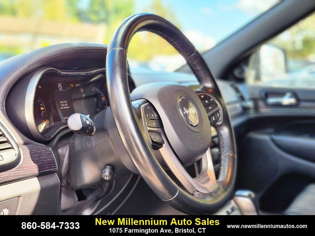 used 2021 Jeep Grand Cherokee car, priced at $27,455