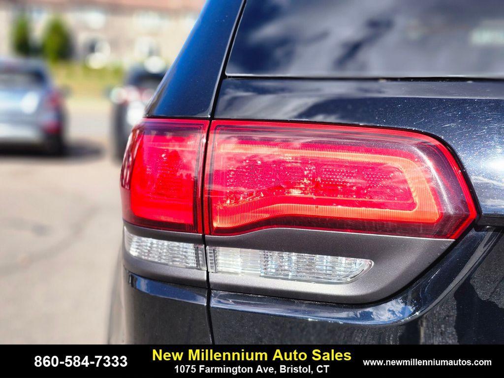 used 2021 Jeep Grand Cherokee car, priced at $27,455