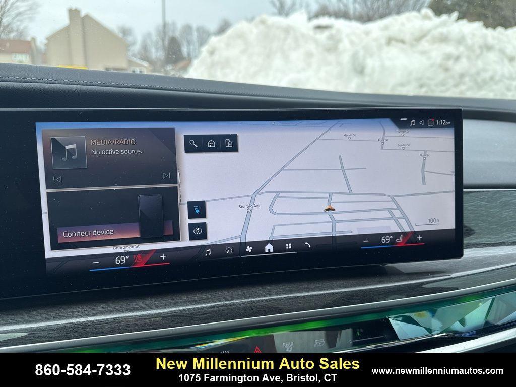 used 2023 BMW i7 car, priced at $72,899