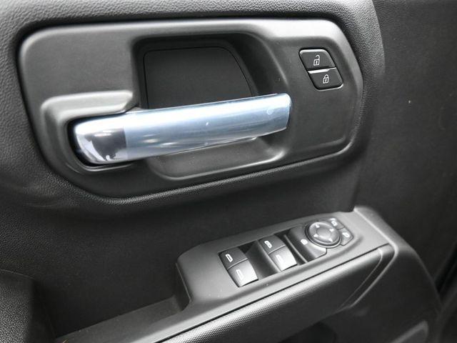 new 2026 GMC Sierra 1500 car, priced at $44,250