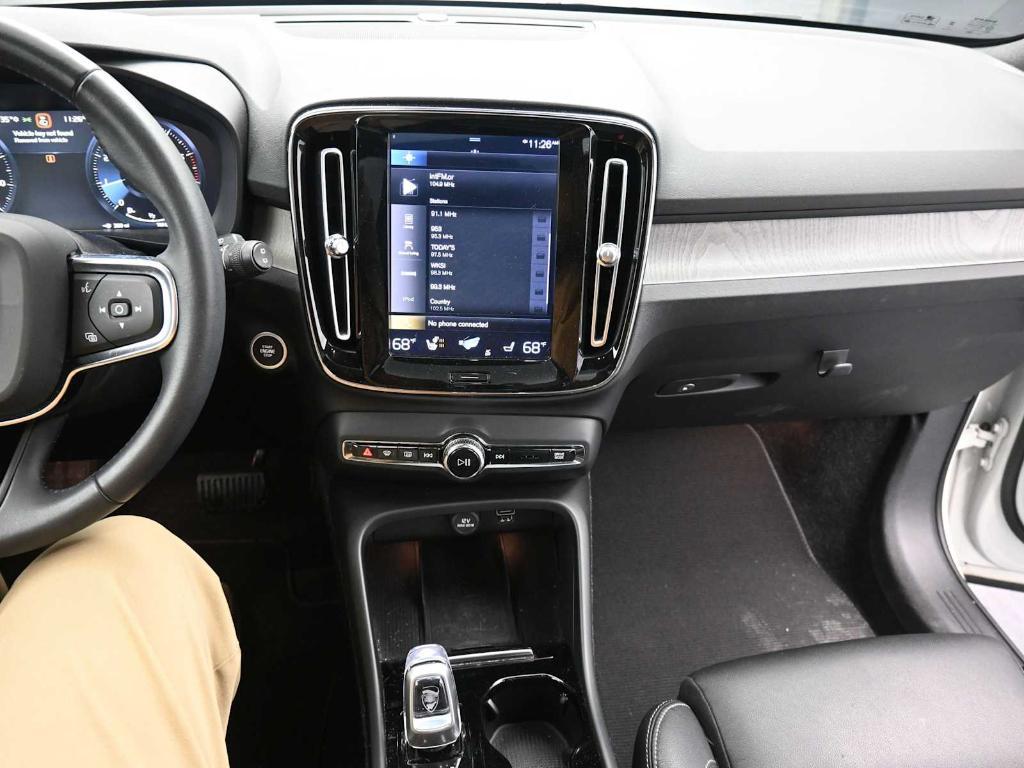 used 2020 Volvo XC40 car, priced at $19,943