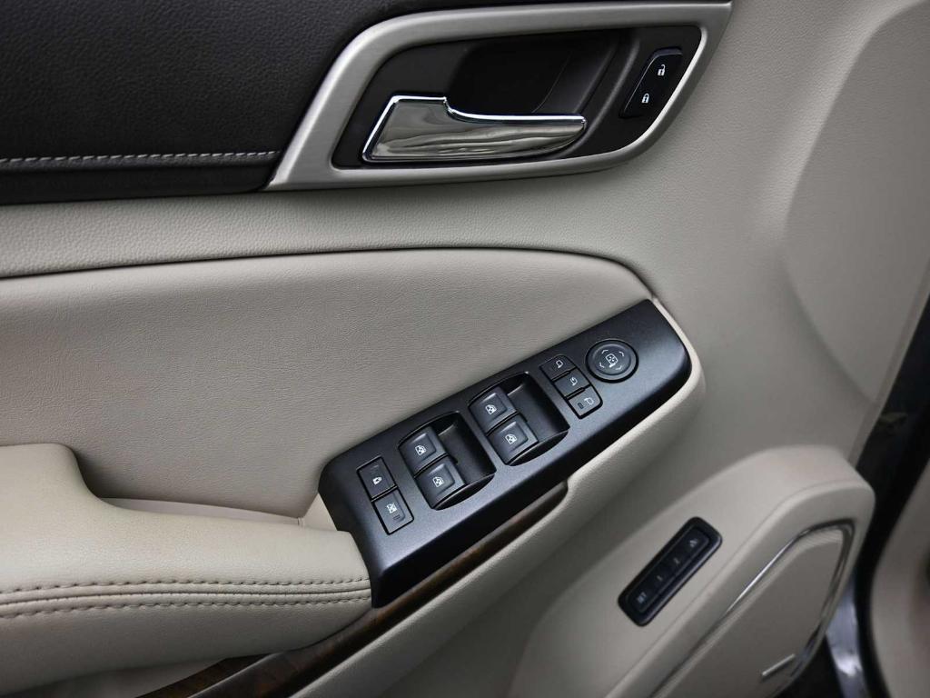 used 2018 GMC Yukon XL car, priced at $25,996