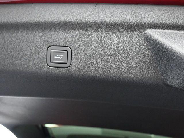 new 2025 GMC Yukon XL car, priced at $70,000