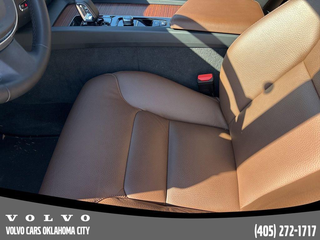 used 2025 Volvo V60 Cross Country car, priced at $36,500