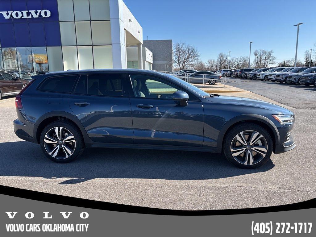 used 2025 Volvo V60 Cross Country car, priced at $36,500