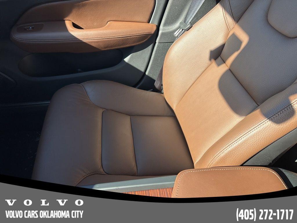 used 2025 Volvo V60 Cross Country car, priced at $36,500