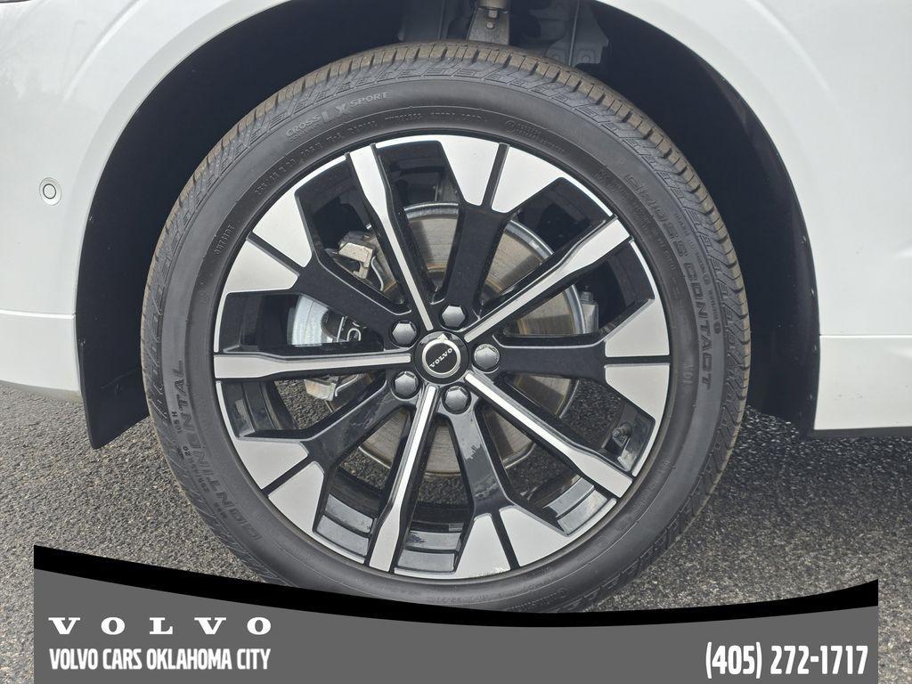 used 2026 Volvo XC60 car, priced at $51,900