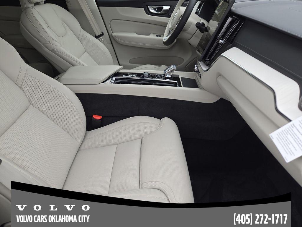 new 2026 Volvo XC60 Plug-In Hybrid car, priced at $78,199
