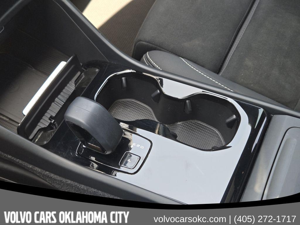 used 2023 Volvo XC40 Recharge Pure Electric car, priced at $31,500