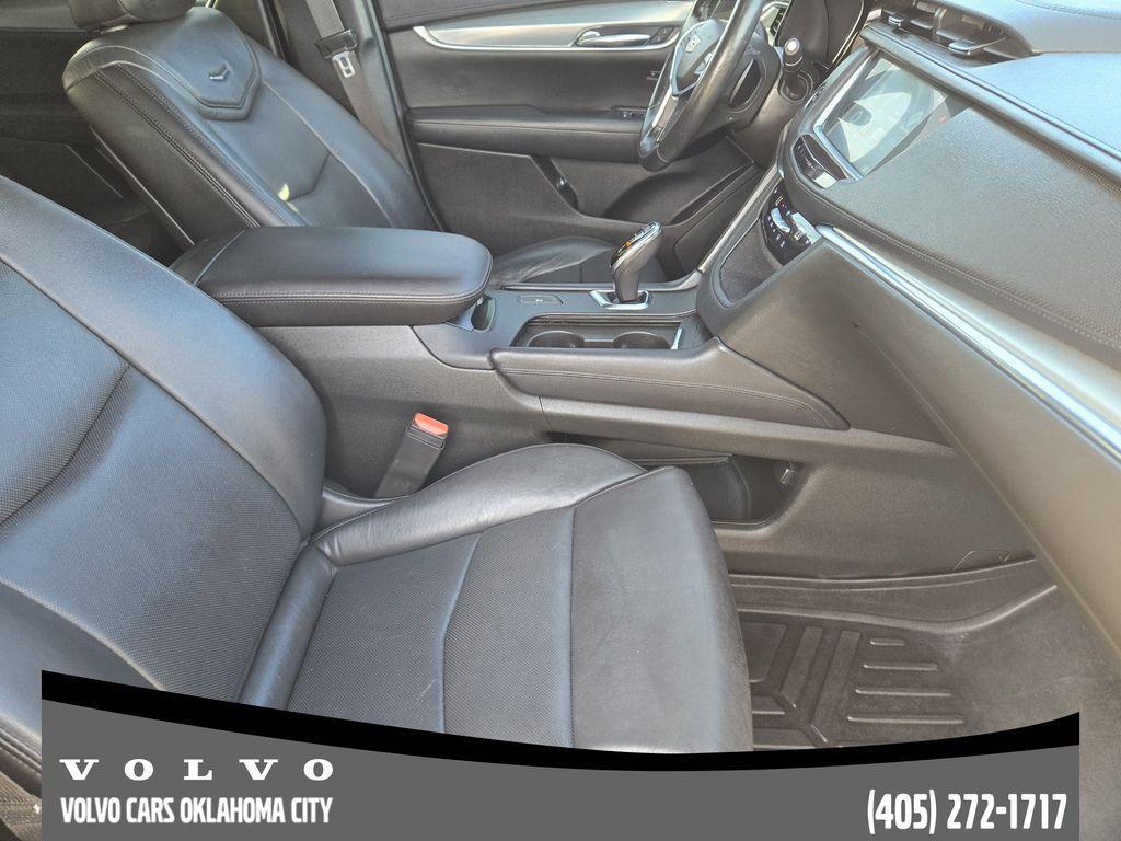 used 2019 Cadillac XT5 car, priced at $15,500