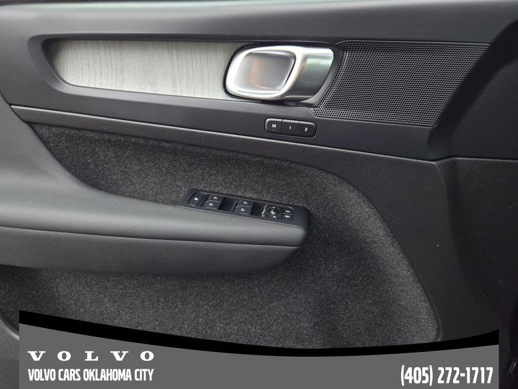 used 2025 Volvo XC40 car, priced at $34,500