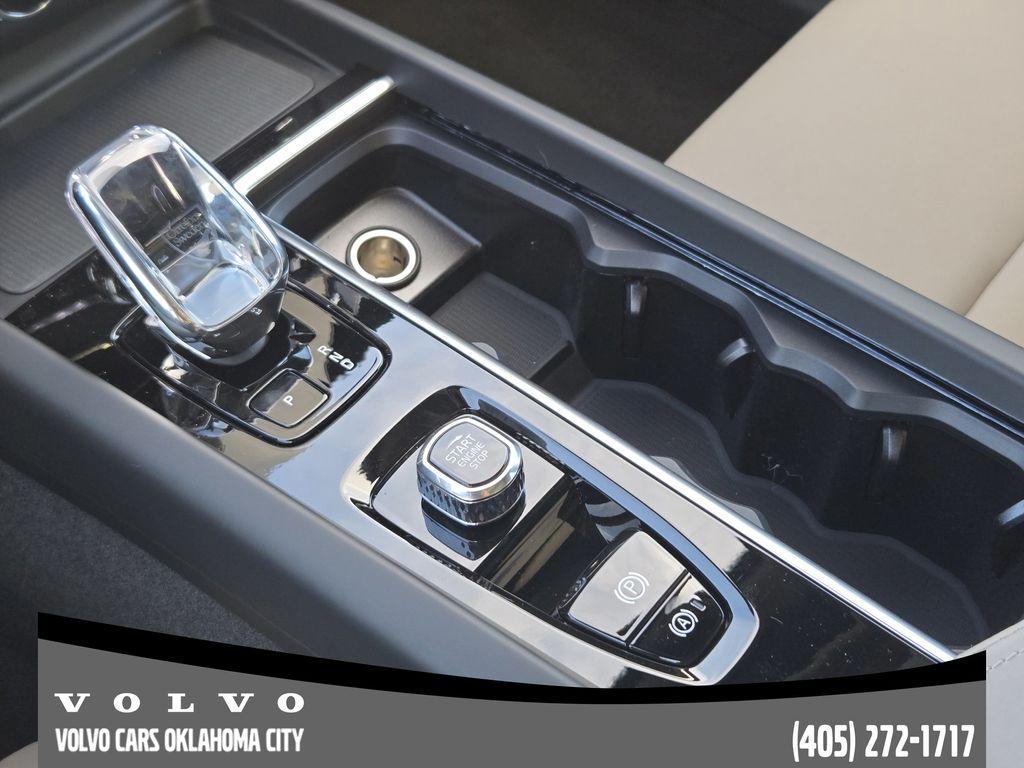 new 2026 Volvo XC60 car, priced at $57,985