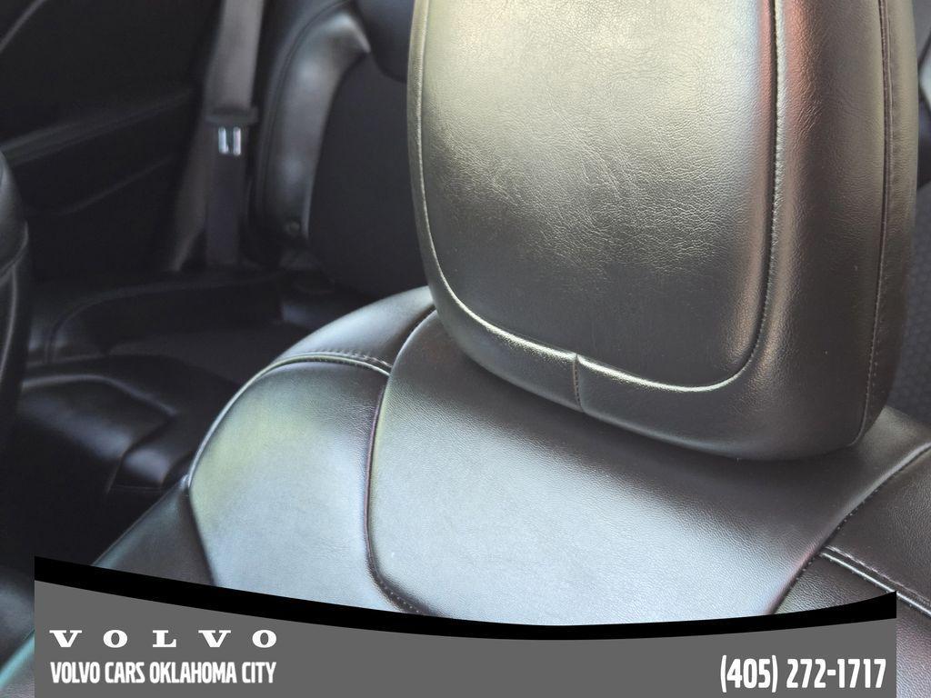 used 2019 Jeep Cherokee car, priced at $16,400