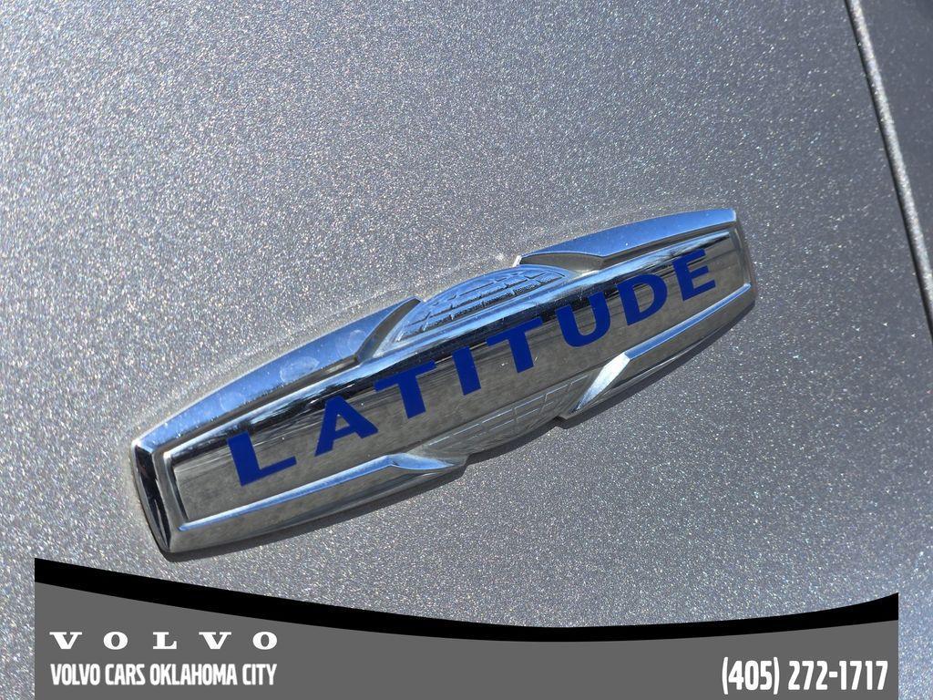 used 2019 Jeep Cherokee car, priced at $16,400