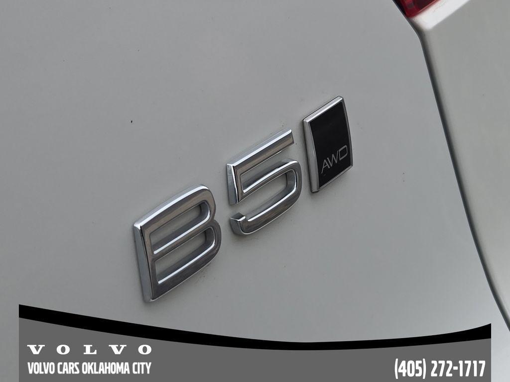 used 2025 Volvo XC40 car, priced at $34,900