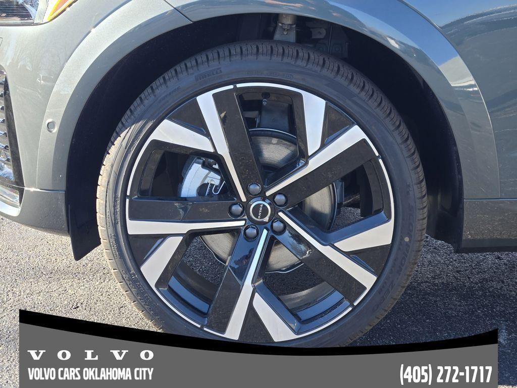 new 2026 Volvo XC60 car, priced at $66,045