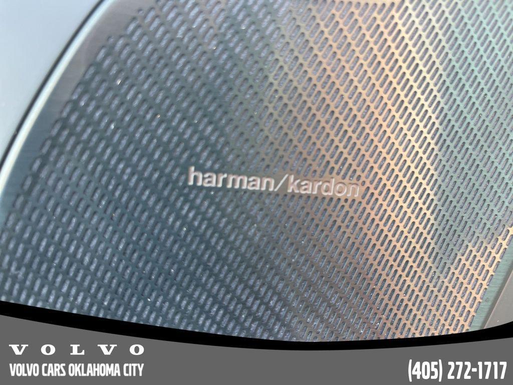 used 2023 Volvo XC60 car, priced at $39,400