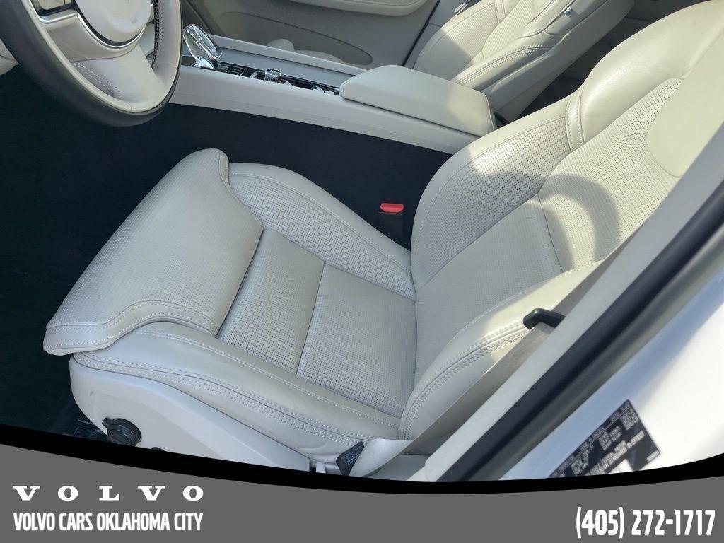 used 2023 Volvo XC60 car, priced at $39,400