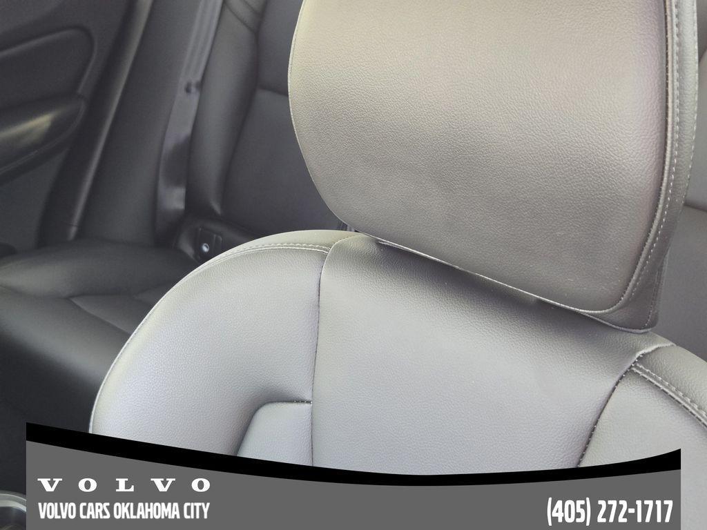 used 2025 Volvo XC60 car, priced at $34,400