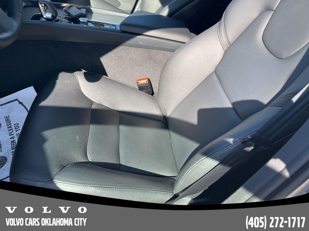 used 2025 Volvo XC60 car, priced at $34,400