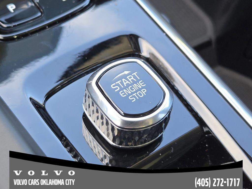 new 2026 Volvo XC60 car, priced at $60,220