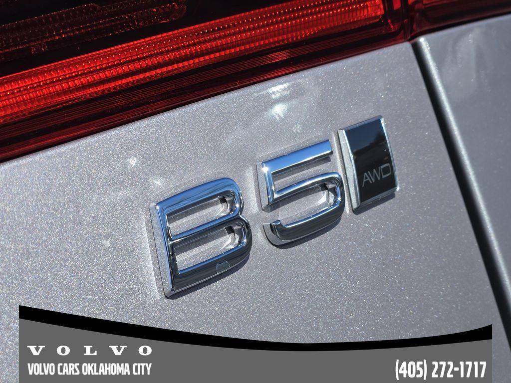 new 2026 Volvo XC60 car, priced at $60,220