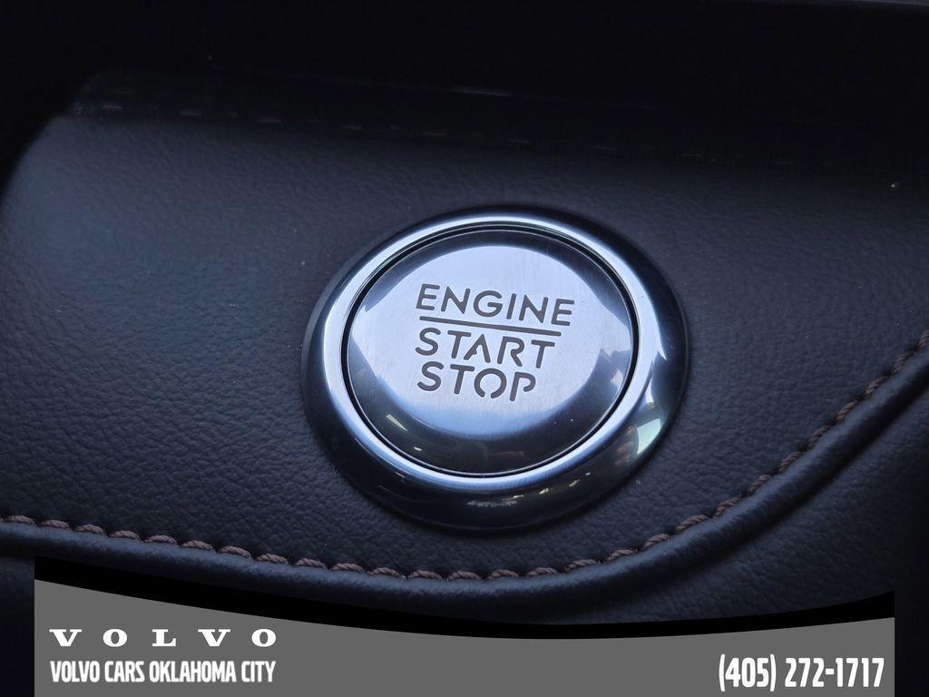 used 2024 Lincoln Nautilus car, priced at $49,500