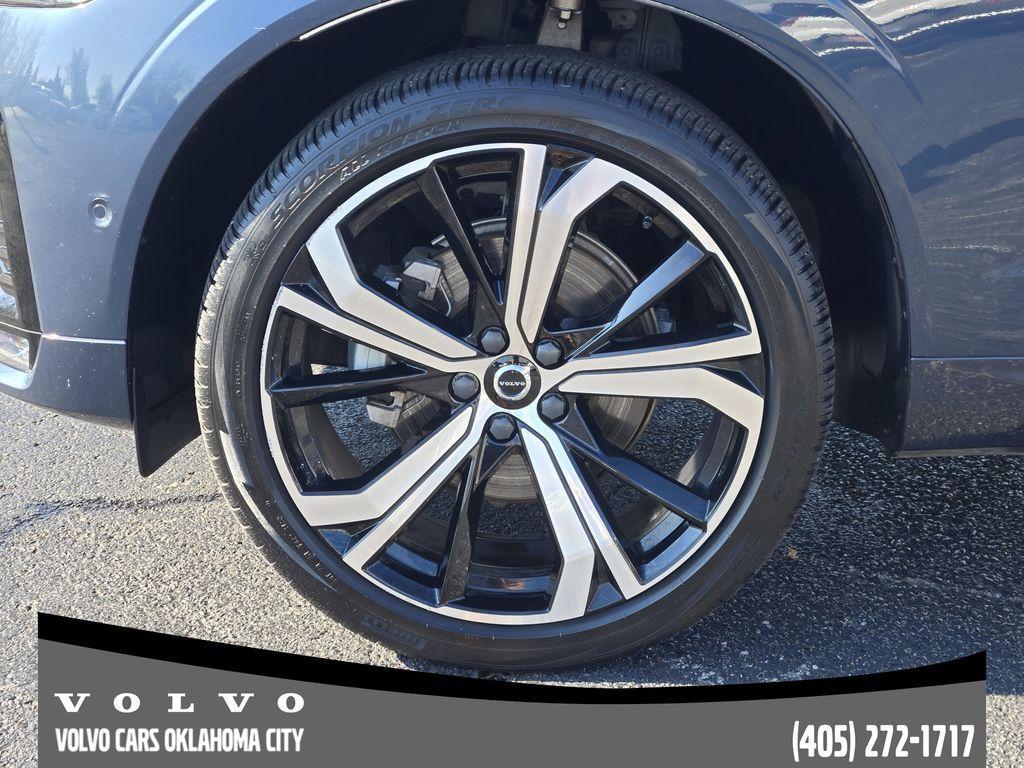used 2023 Volvo XC60 car, priced at $39,000