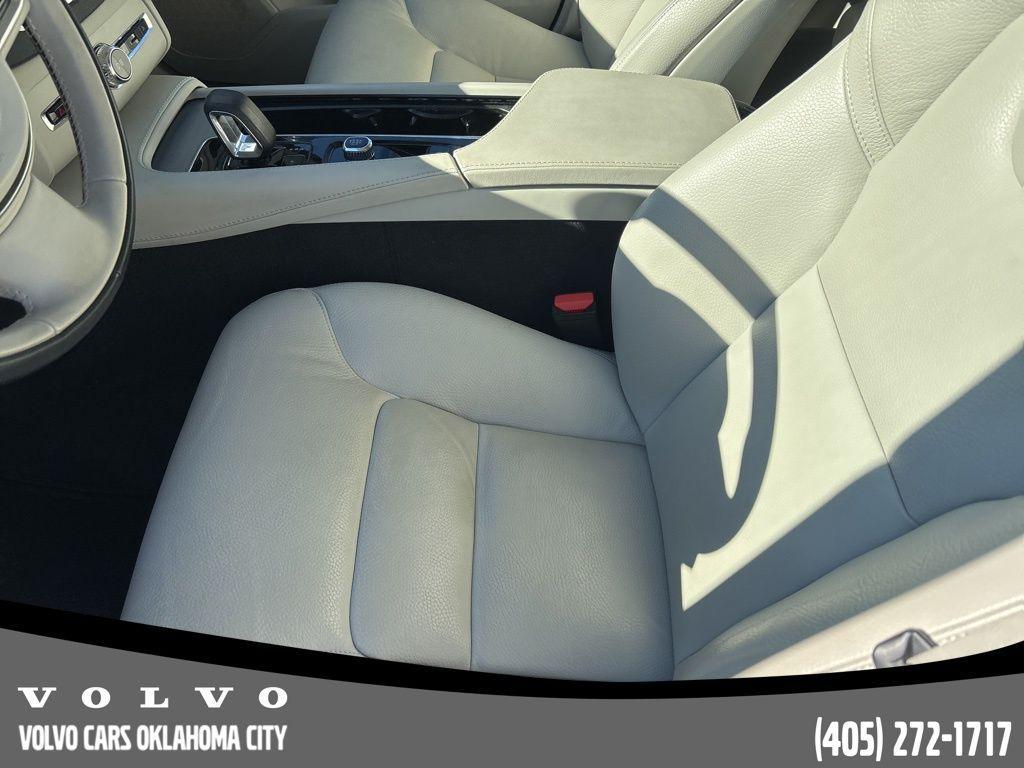 used 2024 Volvo XC90 car, priced at $38,400