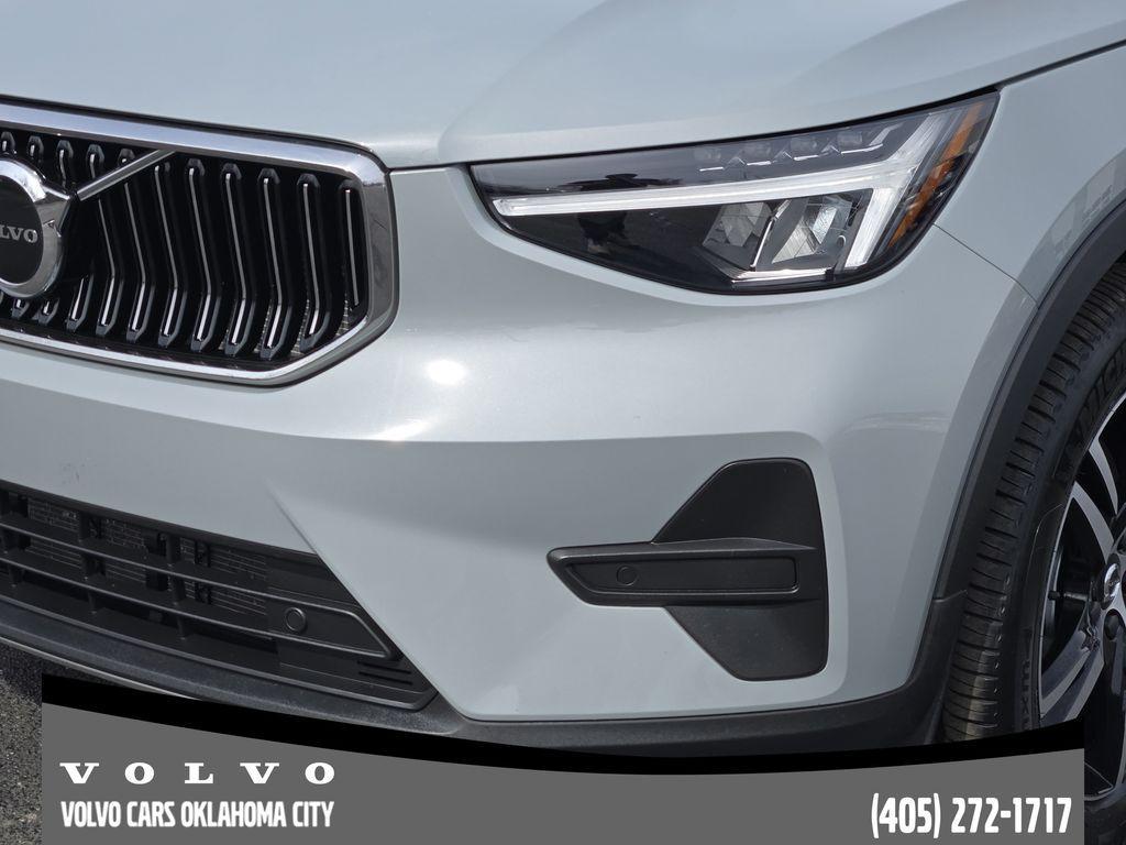 used 2025 Volvo XC40 car, priced at $31,500