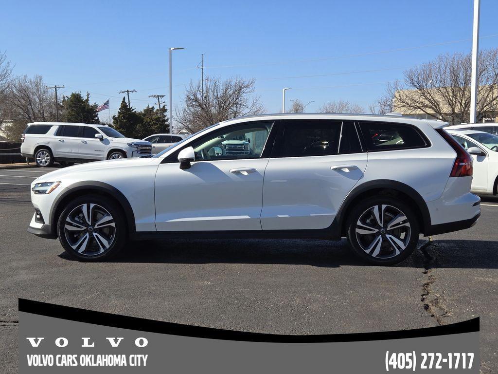 used 2024 Volvo V60 Cross Country car, priced at $31,500