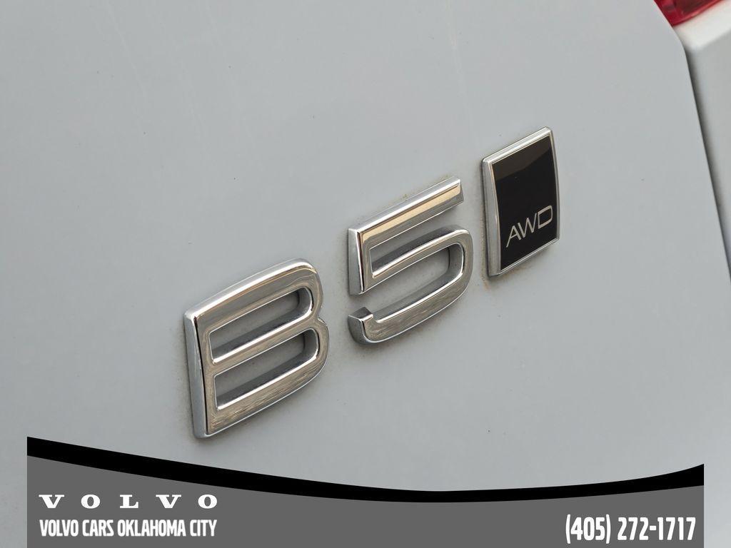 used 2025 Volvo XC40 car, priced at $30,400