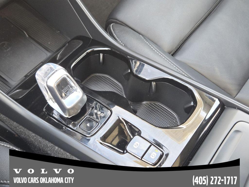 used 2025 Volvo XC40 car, priced at $33,900