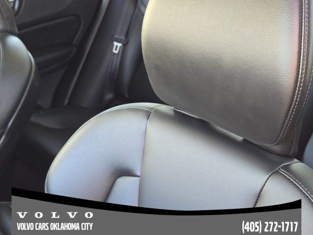 used 2025 Volvo XC60 car, priced at $33,900