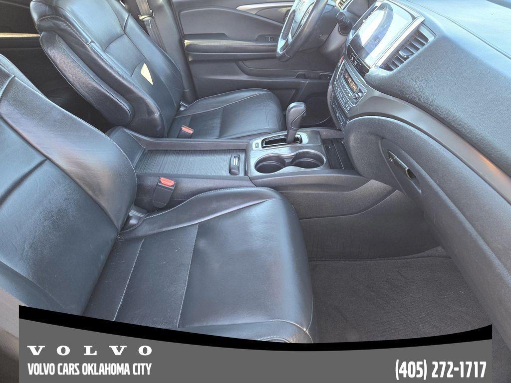 used 2017 Honda Pilot car, priced at $18,400