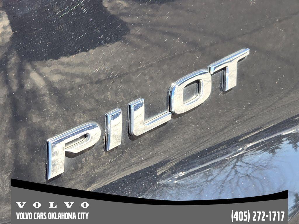 used 2017 Honda Pilot car, priced at $18,400