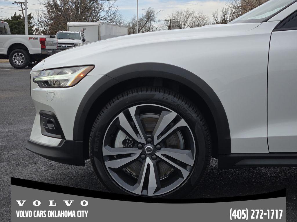 used 2025 Volvo V60 Cross Country car, priced at $38,900