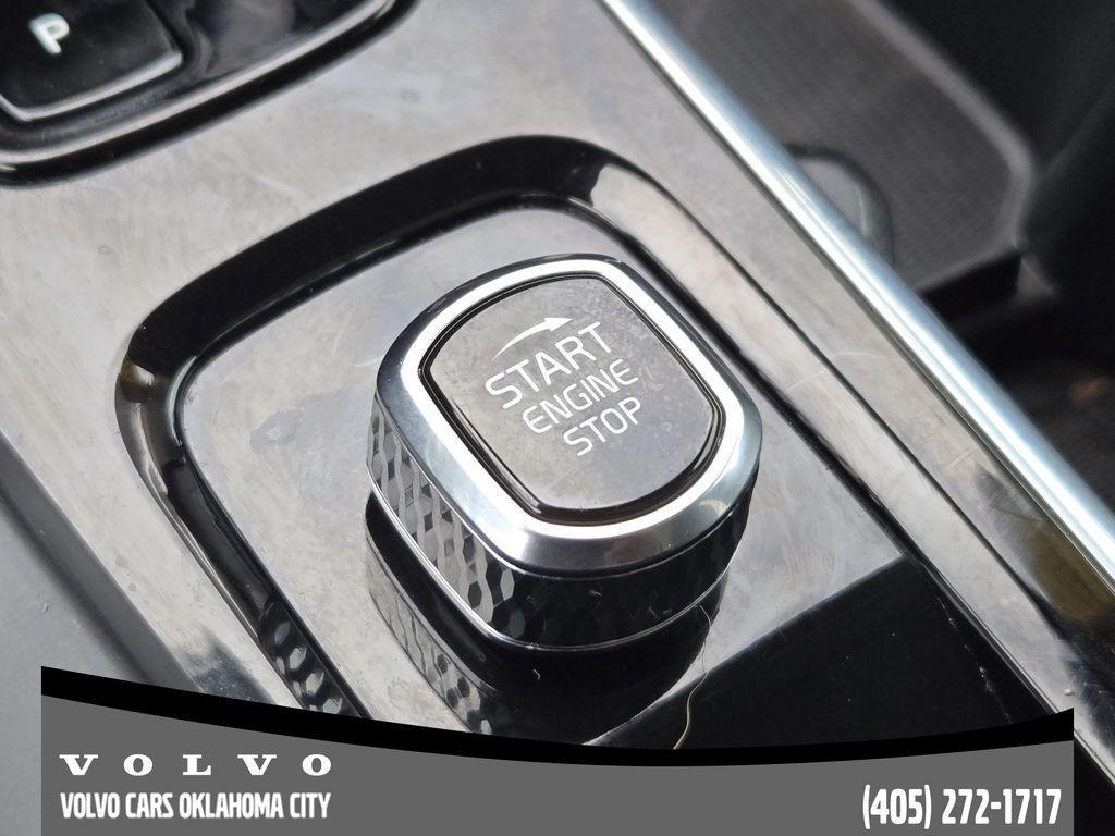 used 2025 Volvo V60 Cross Country car, priced at $38,900