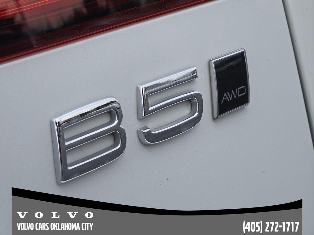 used 2025 Volvo V60 Cross Country car, priced at $38,900