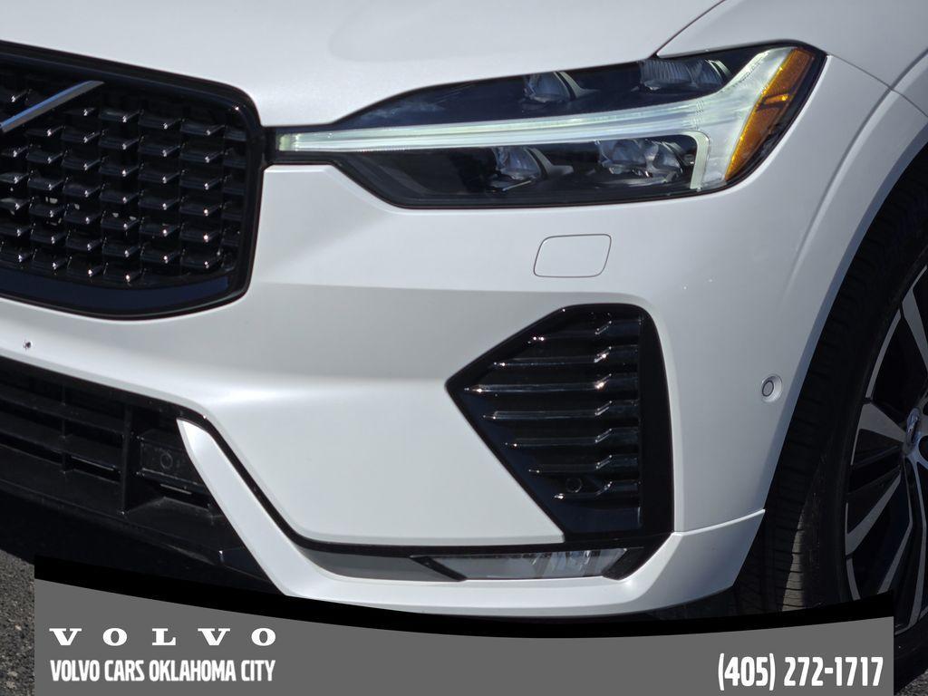 used 2025 Volvo XC60 car, priced at $39,500