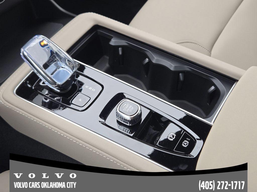 new 2026 Volvo XC90 Plug-In Hybrid car, priced at $82,894