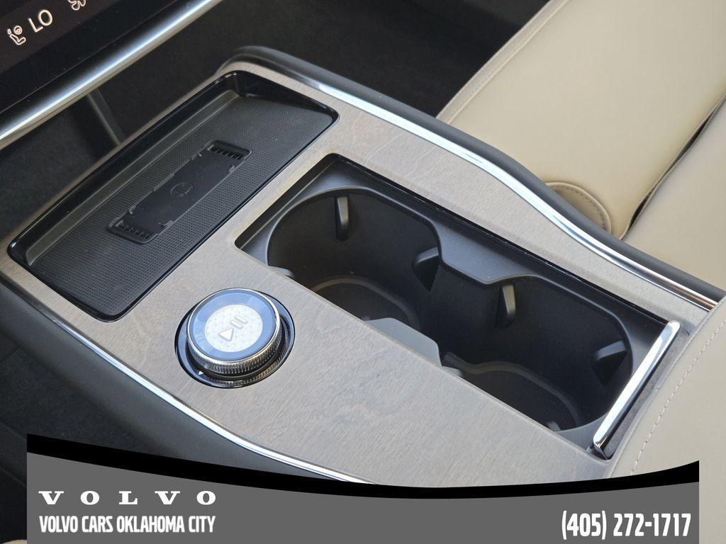 new 2026 Volvo EX90 car, priced at $78,890